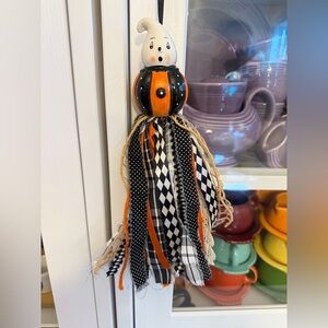 Johanna Parker Ghost salt shaker Tassel